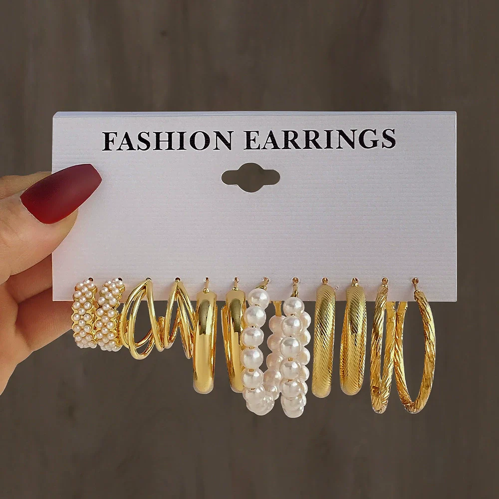 Women's Retro Geometric Alloy Pearl Earrings Set With Electroplating - Image 13
