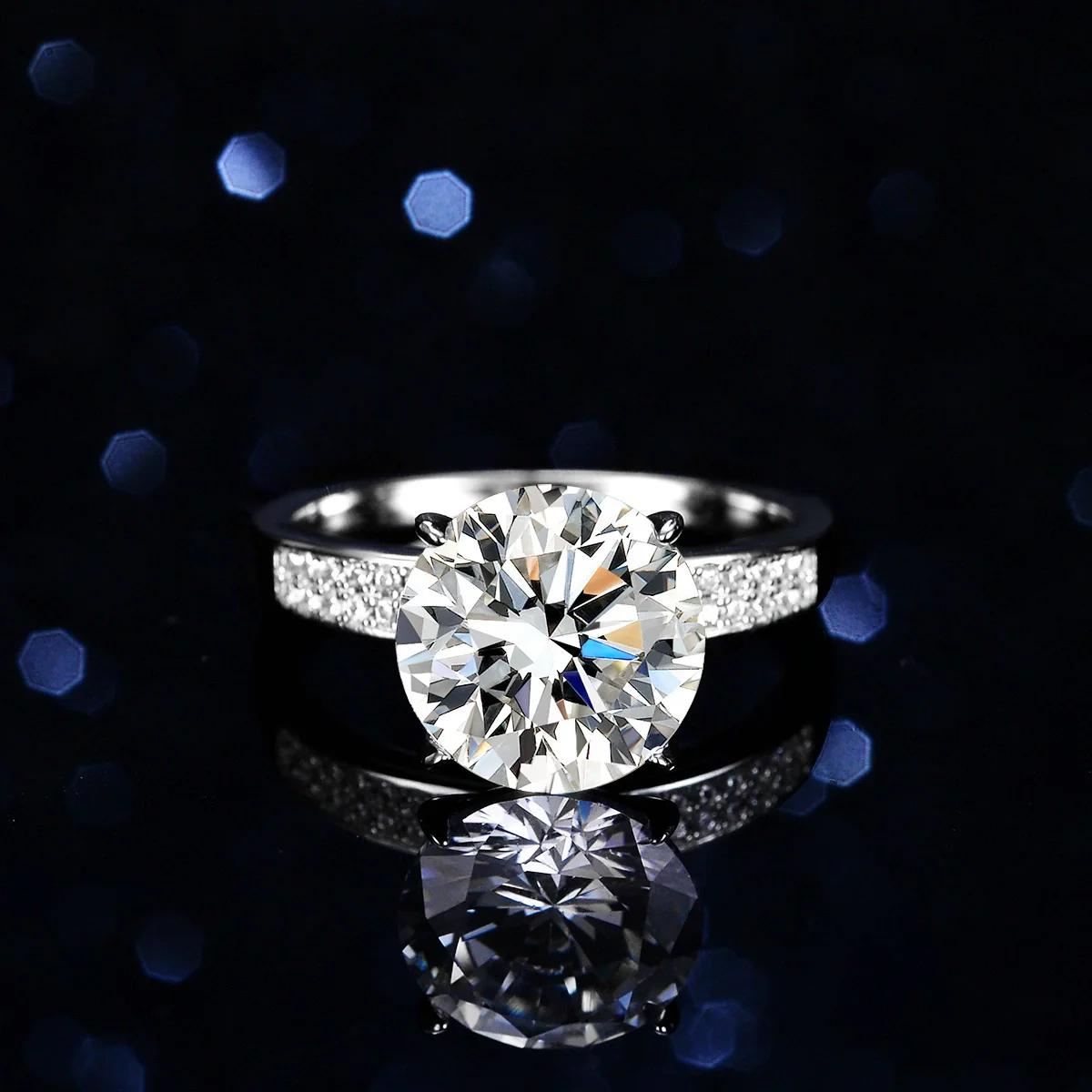 Women's S925 Silver Ring With Moissanite And Rhombus Design