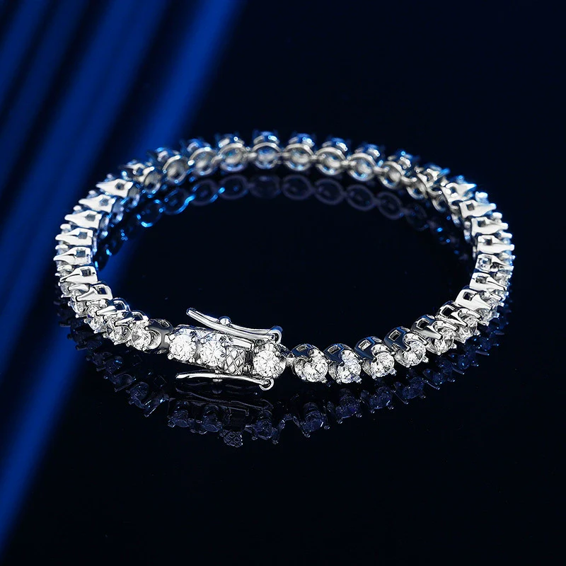 Women's Simple Sterling Silver Geometric High Carbon Diamond Bracelet - Image 3