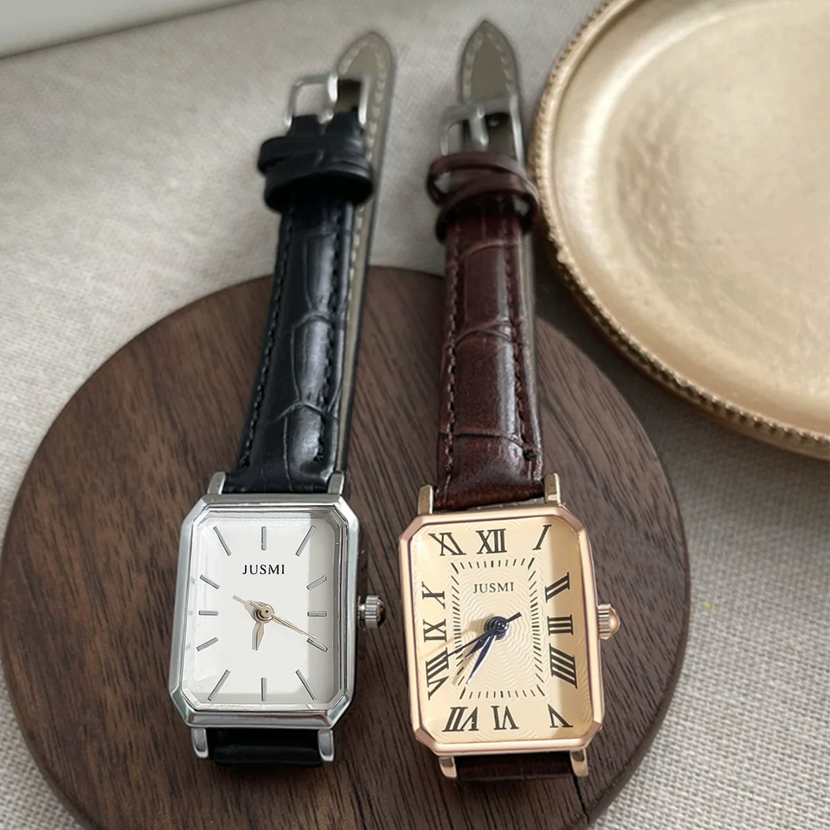 Women's Square Retro Quartz Watch With Pu Strap And Alloy Case - Image 3