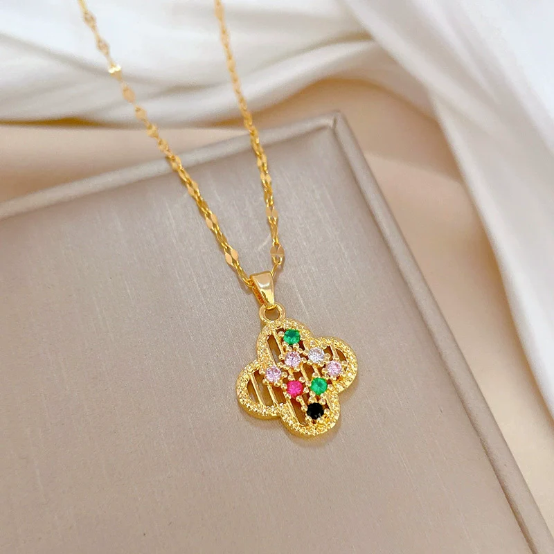 Women's Stainless Steel And Copper Fourleaf Flower Geometric Necklace With Electroplating - Image 4