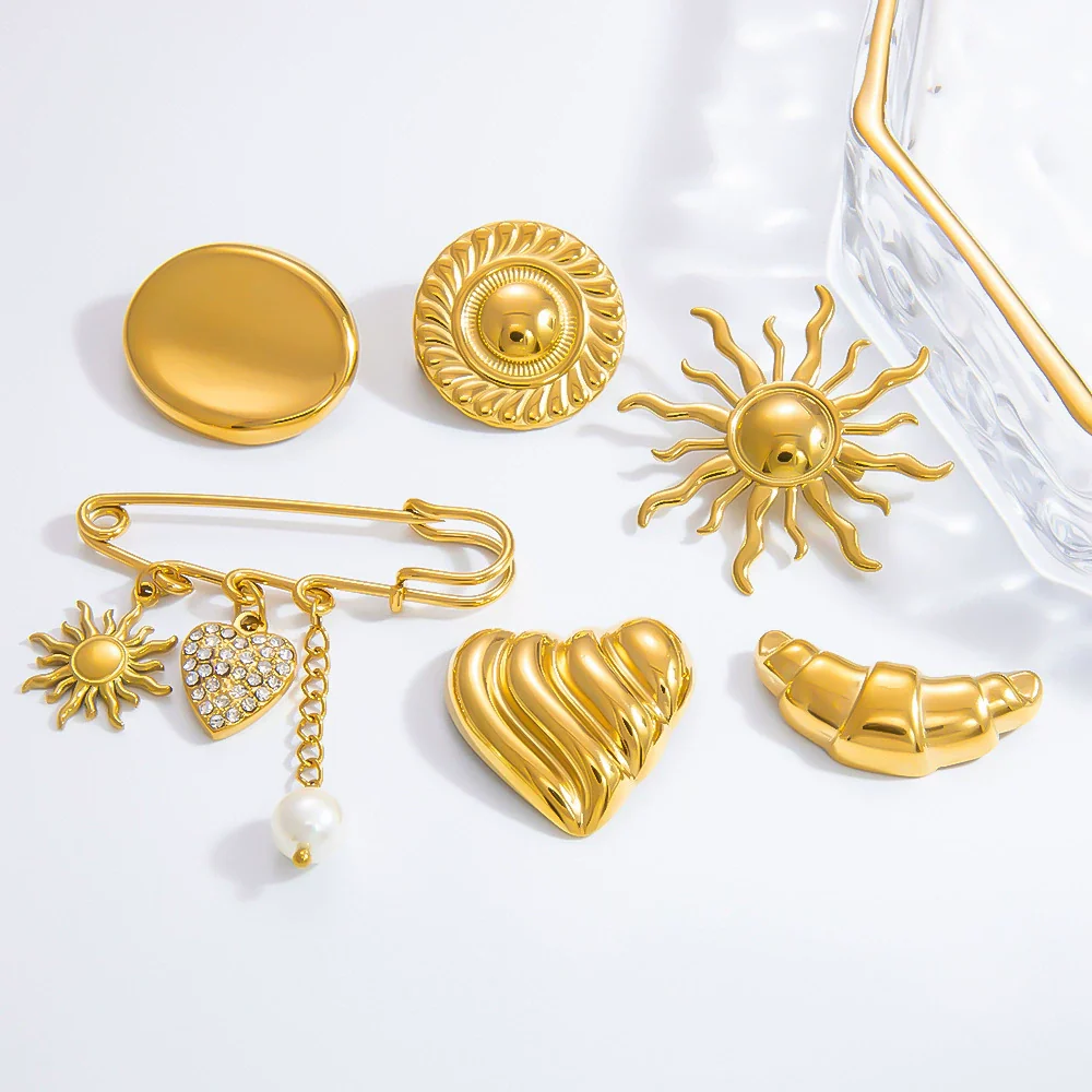 Women's Stainless Steel Flower Brooches With Electroplating