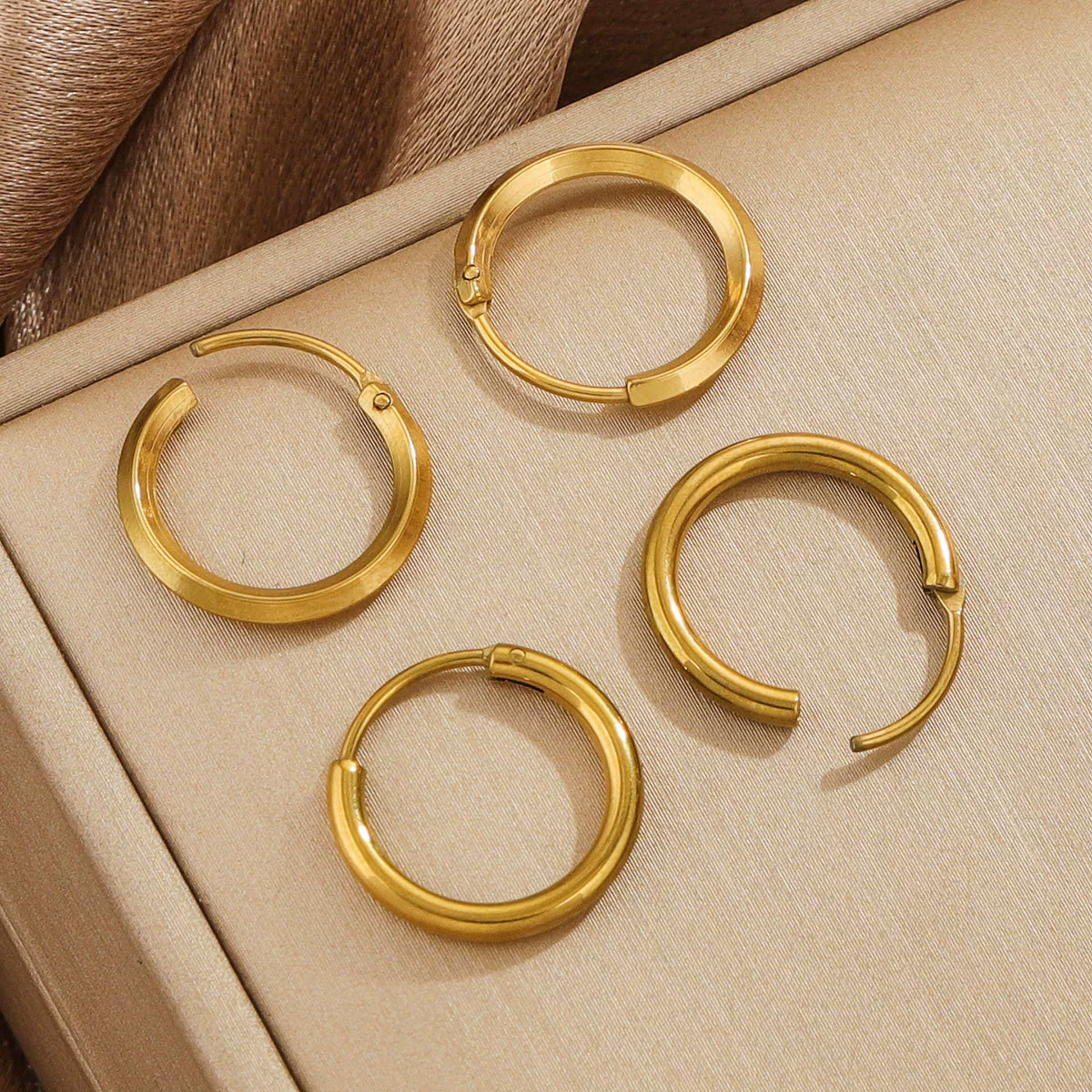 Women's Stainless Steel Geometric Fish Pattern Electroplated Circle Square Line Earrings - Image 3