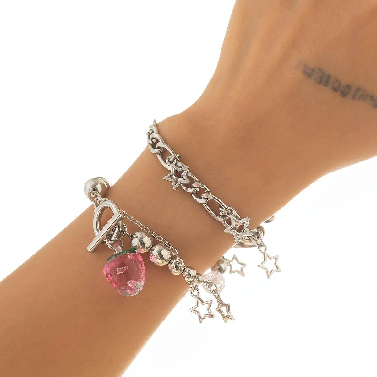 Women's Strawberry Bow Pendant Necklace With Iron Chain Imitation Pearls Alloy Acrylic Glass Beads Dripping Oil Style - Image 8