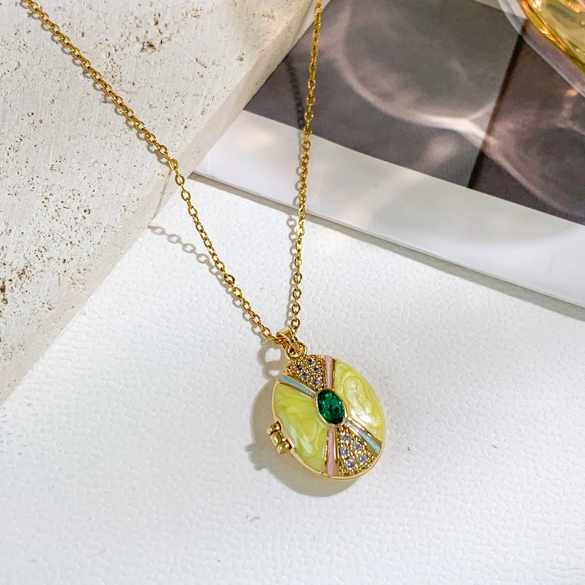 Women's Titanium Steel And Copper Photo Box Necklace With Oval Oil Drop Shape Cross Chain Real Gold Plated Enhanced Color Retention Sweet And Geometric Style - Image 3