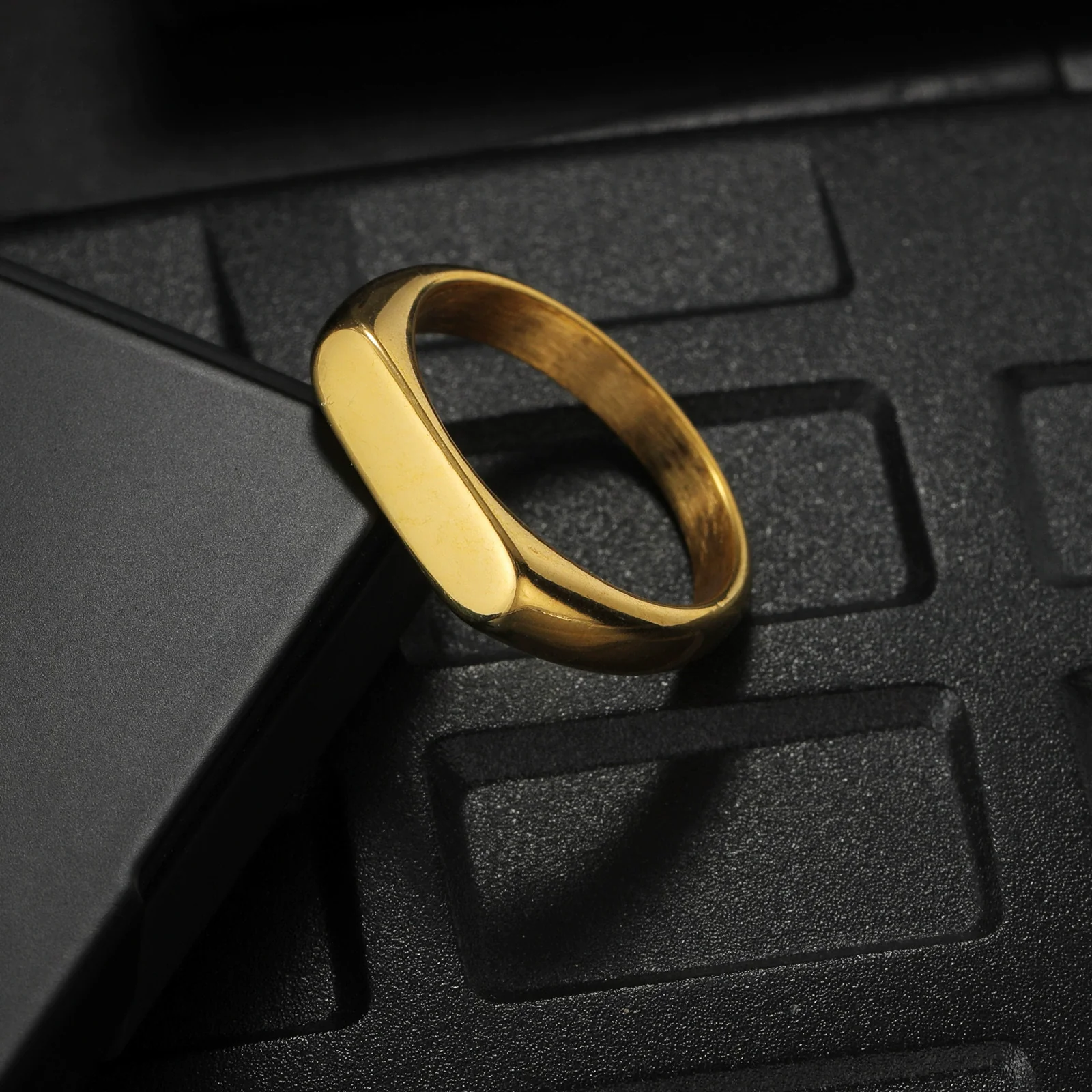 Women's Titanium Steel Geometric Casting Electroplated Ring Minimalist Style - Image 2