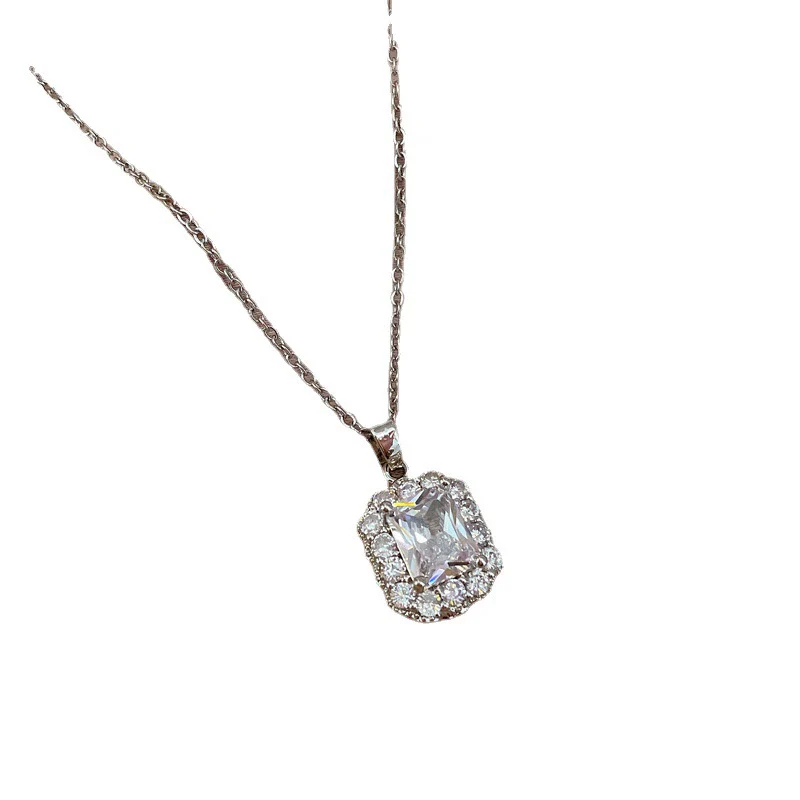 Women's Titanium Steel Square Heavy Industry Style Geometric Micro Diamond Necklace - Image 5