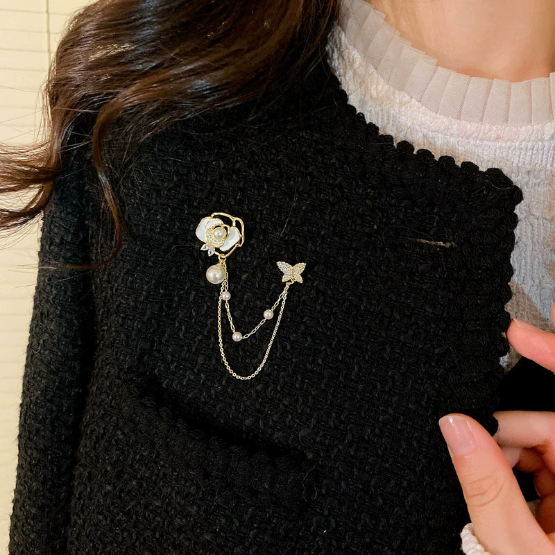 Zircon Flower Letter Brooch Electroplated Light Luxury Women's Suit Accessory - Image 23